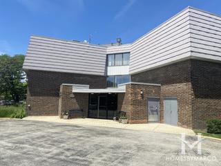 Cass Lake Village subdivision in Westmont, IL