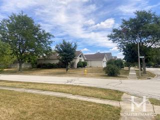 International Estates subdivision in Woodridge, IL