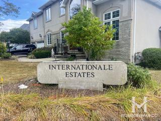 Photos of International Estates subdivision in Woodridge, IL