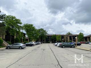 The Knolls subdivision in Willowbrook, IL