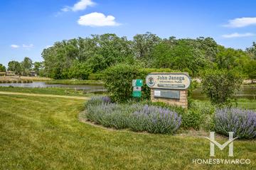 Venetian Village subdivision in Lindenhurst, IL