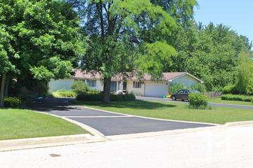 Paradise Park Estates subdivision in Libertyville, IL