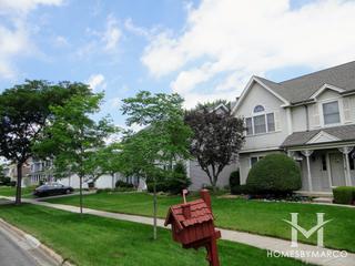 Rolling Oaks subdivision in Carol Stream, IL