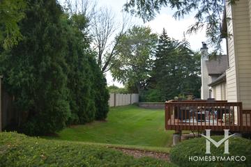 Willows subdivision in Northbrook, IL