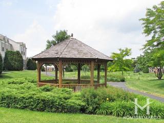 Lakeside Pointe subdivision in Crystal Lake, IL