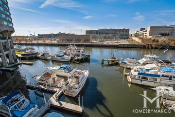 River City building in the Loop neighborhood of Chicago, IL