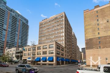 Printer's Square building in the Printers Row neighborhood of Chicago, IL