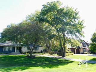 Lochshire of Barrington subdivision in Barrington, IL