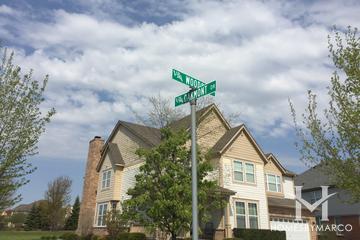 Oakmont subdivision in the Gregg's Landing neighborhood of Vernon Hills, IL