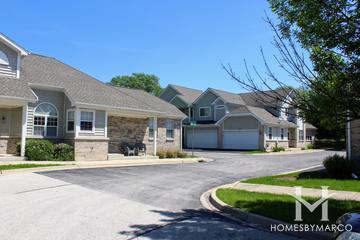 Rollingwood Colony subdivision in Aurora, IL