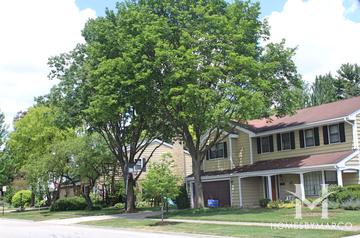 Georgetown Manor subdivision in Arlington Heights, IL