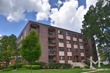 Parkview of Arlington Heights building in Arlington Heights, IL