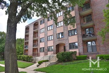 Parkview of Arlington Heights building in Arlington Heights, IL