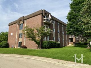 Darien Lake subdivision in Darien, IL