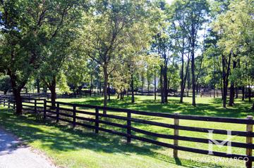 Raintree Estates subdivision in Barrington Hills, IL