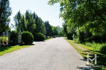 Raintree Estates subdivision in Barrington Hills, IL