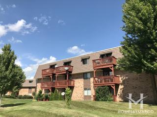 Acorn Woods subdivision in Aurora, IL