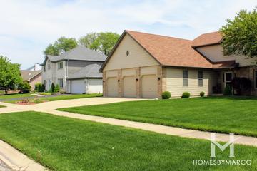 Lakeside Sans Souci subdivision in Aurora, IL