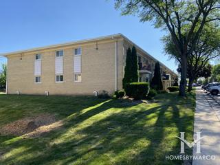 Park Willow subdivision in Clarendon Hills, IL