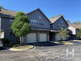 Clarendon Court subdivision in Clarendon Hills, IL