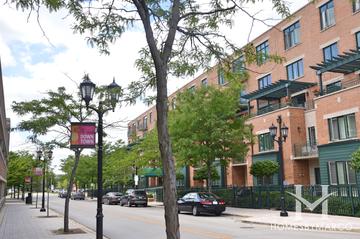 Museum Square building in Elmhurst, IL