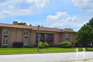 Royal Orleans subdivision in Elmhurst, IL