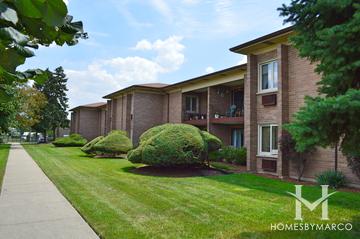 Royal Orleans subdivision in Elmhurst, IL