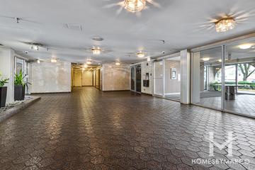 Regal Court building in Lincolnwood, IL