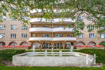 Regal Court building in Lincolnwood, IL