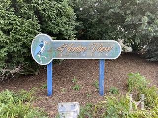 Photos of Heron View subdivision in Plainfield, IL