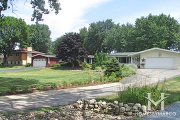 Rolling Hills Estates subdivision in Crystal Lake, IL