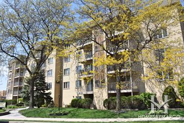 Pearson House building in Des Plaines, IL