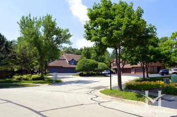 Mistwood subdivision in Downers Grove, IL