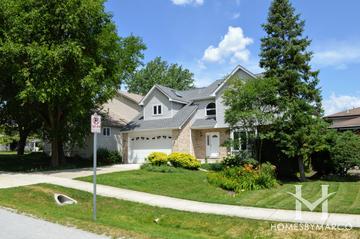 Downers Grove Estates subdivision in Downers Grove, IL