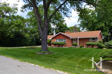 Burlington Highlands subdivision in Downers Grove, IL