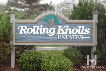 Rolling Knolls Estates subdivision in Elgin, IL