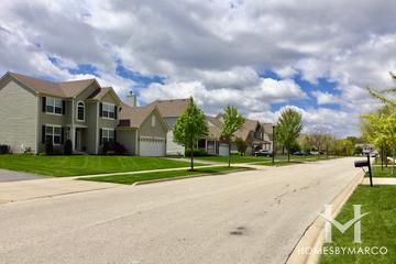 Tuscan Woods subdivision in Elgin, IL