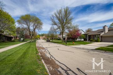 Yorkshire Manor subdivision in Naperville, IL
