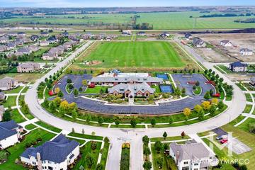 Ashwood Park subdivision in Naperville, IL