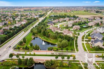 Ashwood Park subdivision in Naperville, IL