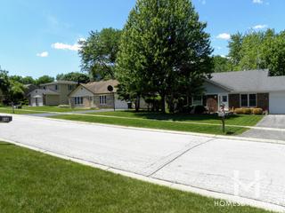 Heather Creek subdivision in Batavia, IL