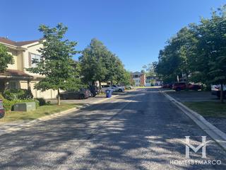 Barclay Court subdivision in Clarendon Hills, IL