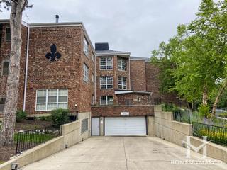 Park Orleans subdivision in Elk Grove Village, IL