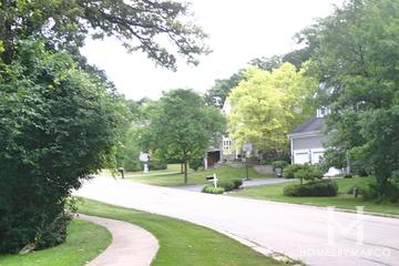 Norge Woods subdivision in Fox River Grove, IL