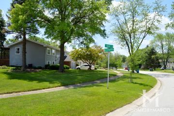 Butterfield West subdivision in Glen Ellyn, IL