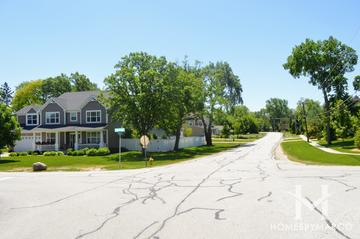 Photos of Glenrise Estates subdivision in Glen Ellyn, IL
