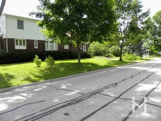 Fox River Woodlands subdivision in Geneva, IL