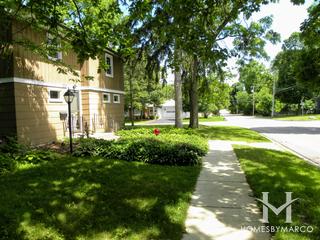 Fox River Woodlands subdivision in Geneva, IL