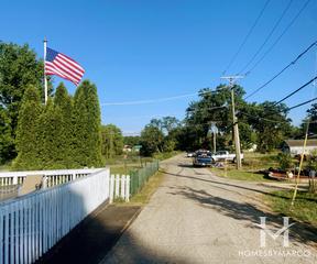Griswold Lake Hills subdivision in McHenry, IL