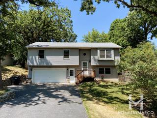 Photos of Pistakee Terrace subdivision in McHenry, IL